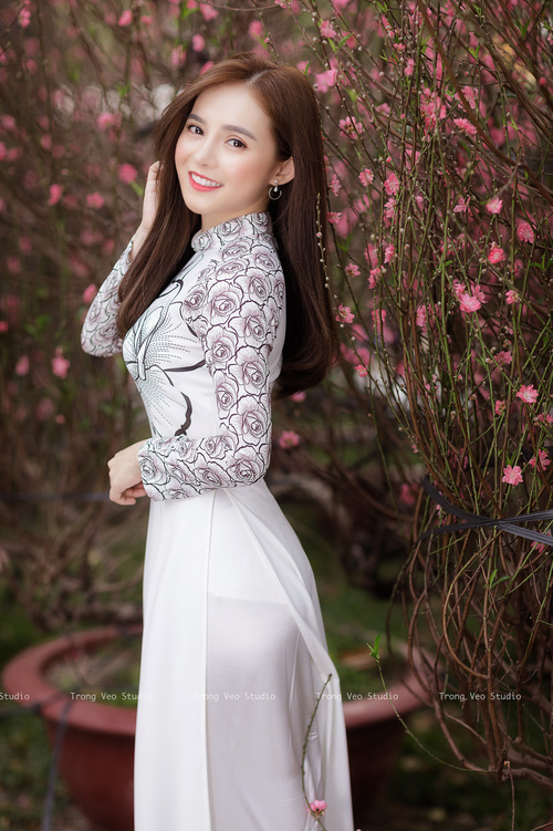 _湖人队全员爆发,迎来重要胜利_,湖人全队2021