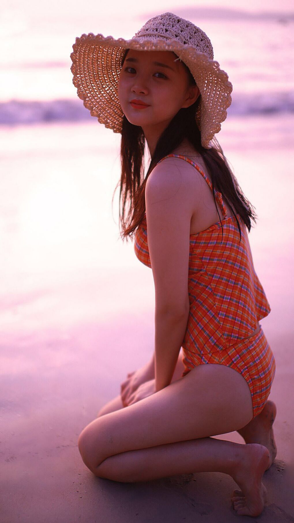 开云官方网站-“荒野追风：沙漠上演的速度与激情”，一部荒野沙漠枪战动作片