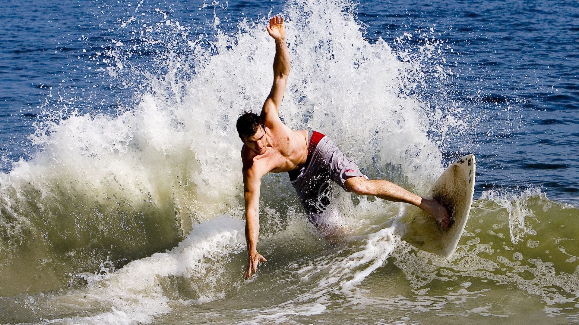 kaiyun开云·官方网站-内切边锋是否仍是最具威胁的得分方式，边锋内切如何发力射门